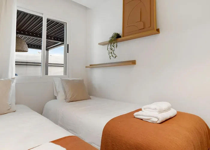 Stylish 2br In Estepona, Walk To & Old Town * Estepona