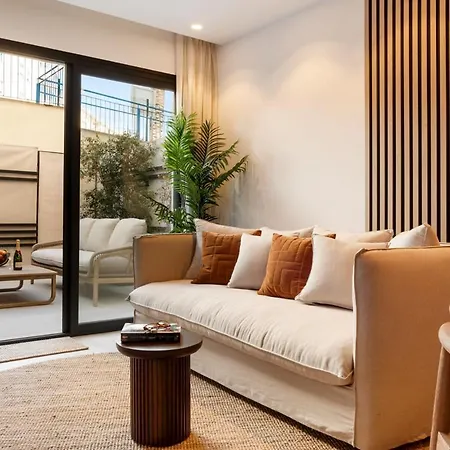 Stylish 2br In Estepona, Walk To & Old Town Естепона