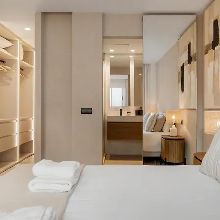 Stylish 2br In Estepona, Walk To & Old Town Апартаменти Естепона