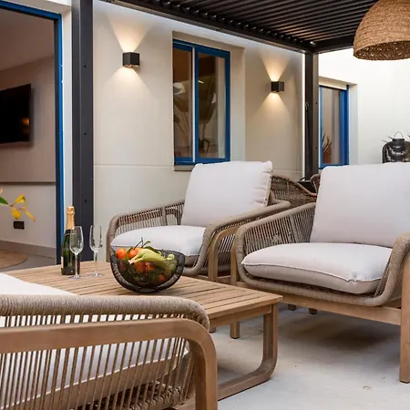 Stylish 2br In Estepona, Walk To & Old Town * Естепона