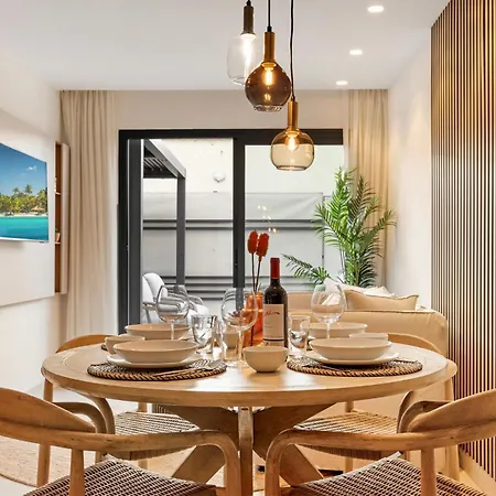 Stylish 2br In Estepona, Walk To & Old Town * Естепона