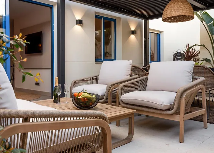 Stylish 2br In Estepona, Walk To & Old Town * Estepona